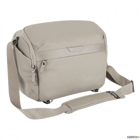 VANGUARD SAC D'EPAULE NEO METRO 9L Crème